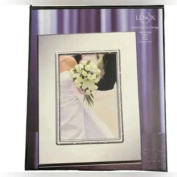 New Lenox Devotion 8x10 Picture Frame Silver Plated Crystal Hang Table Top NIB - Picture 7 of 15